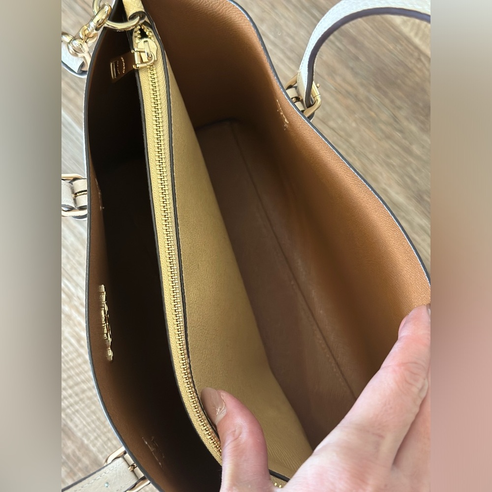 Coach purse - Picture 8 of 15